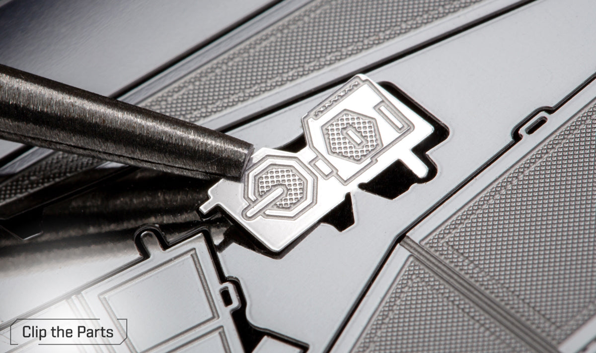 Nave Kylo Ren Model Kit metal